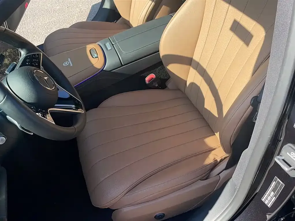 Mercedes-Benz E-Class 2024 из CN, фото 3
