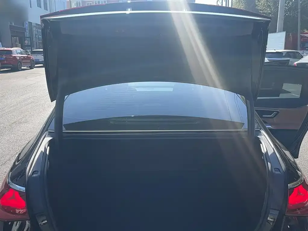 Mercedes-Benz E-Class 2024 из CN, фото 5