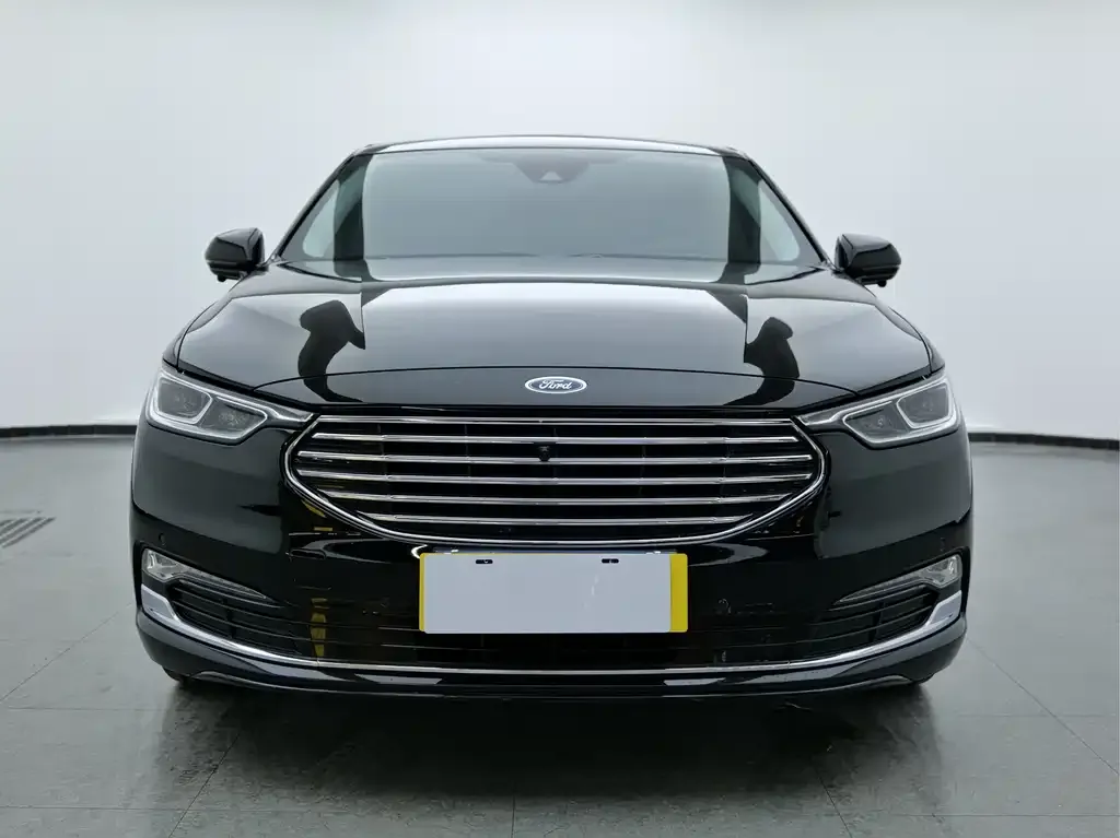Ford Taurus 2021 из CN, фото 2