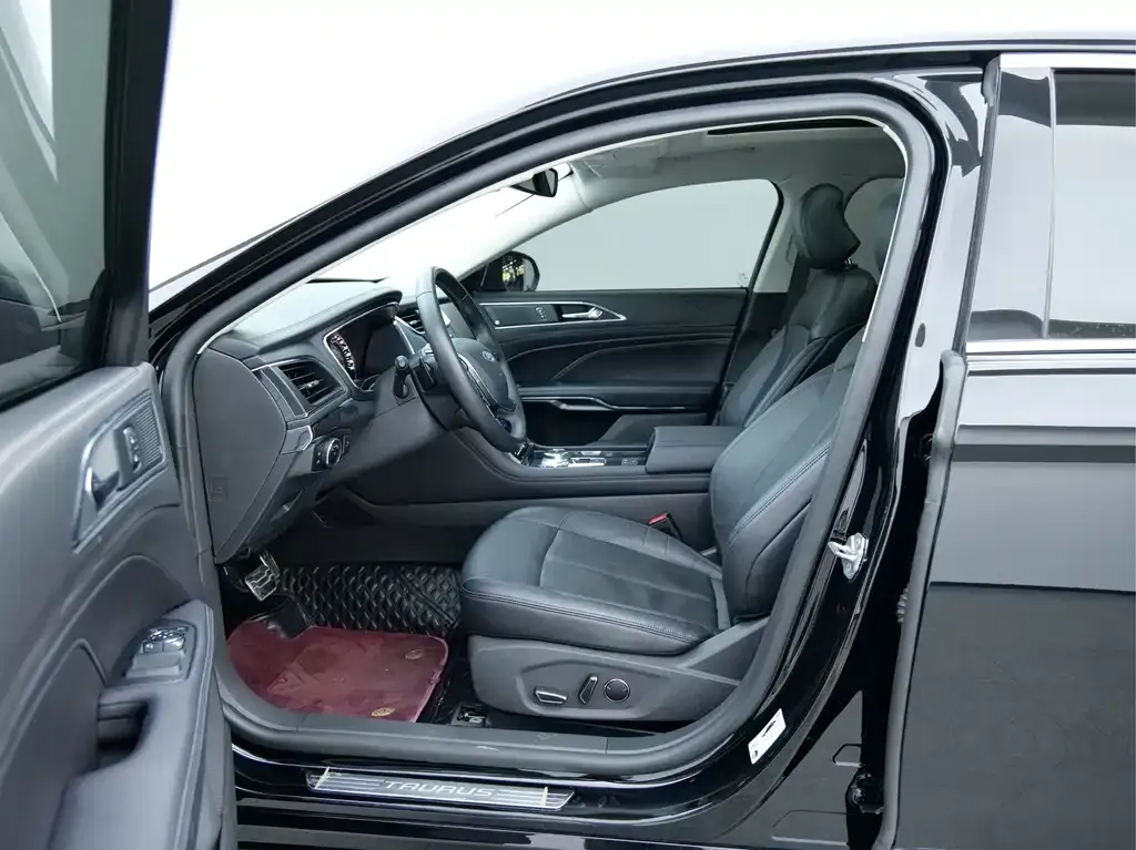 Ford Taurus 2021 из CN, фото 7