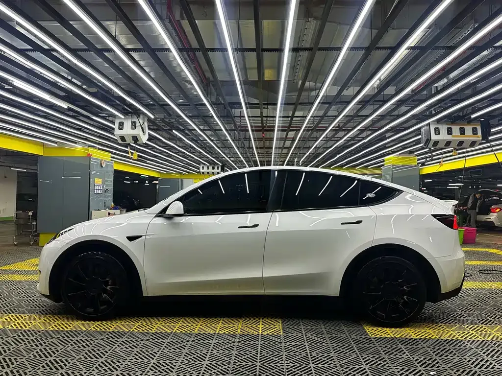 Tesla Model Y 2022 из CN, фото 10