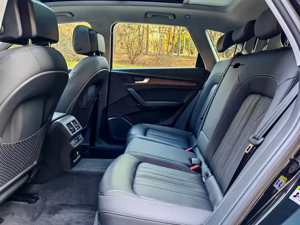 Audi Q5L 2023 из CN, фото 7