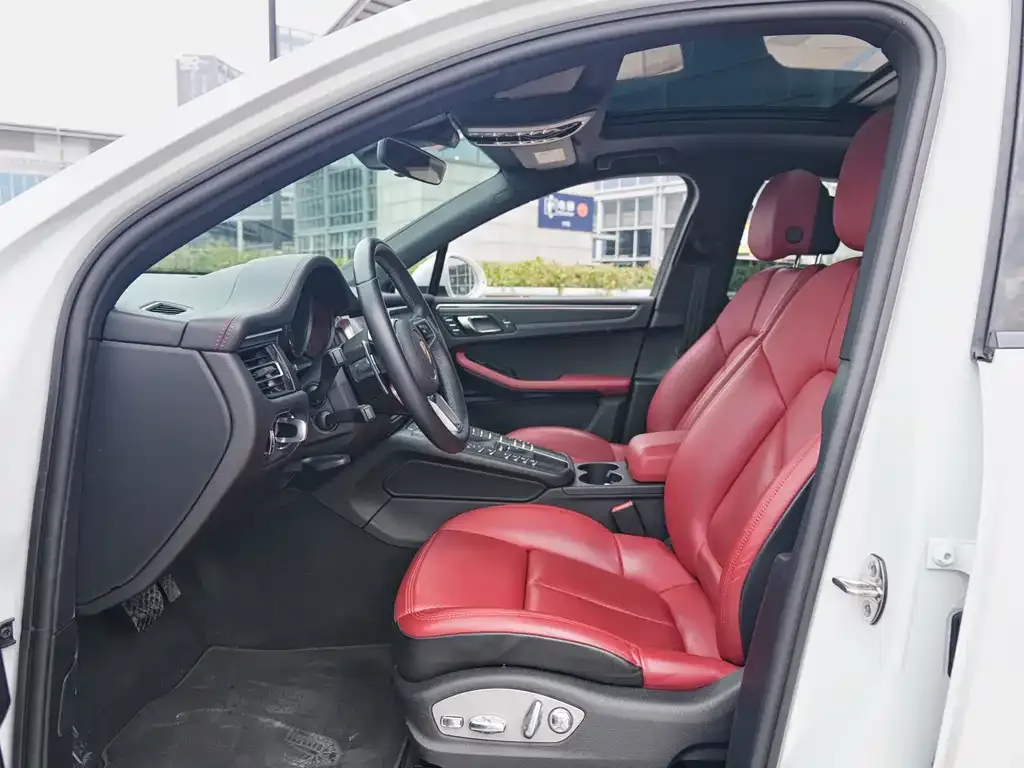 Porsche Macan 2021 из CN, фото 9