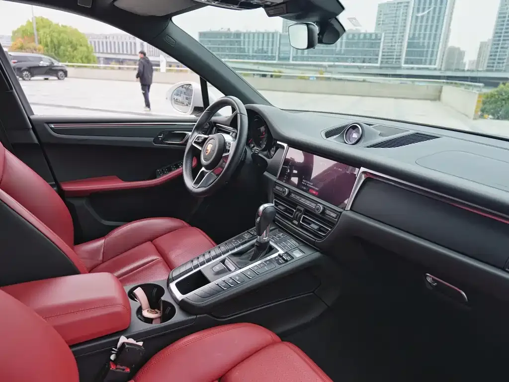 Porsche Macan 2021 из CN, фото 3