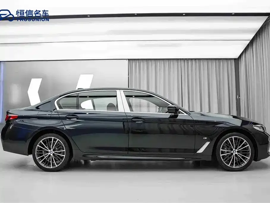 BMW 5 Series 2022 из CN, фото 3