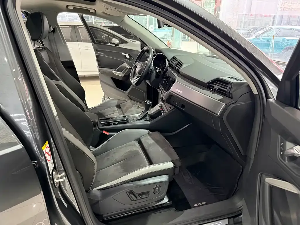 Audi Q3 2022 из CN, фото 6