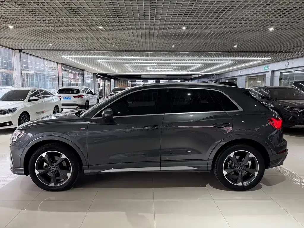 Audi Q3 2022 из CN, фото 4