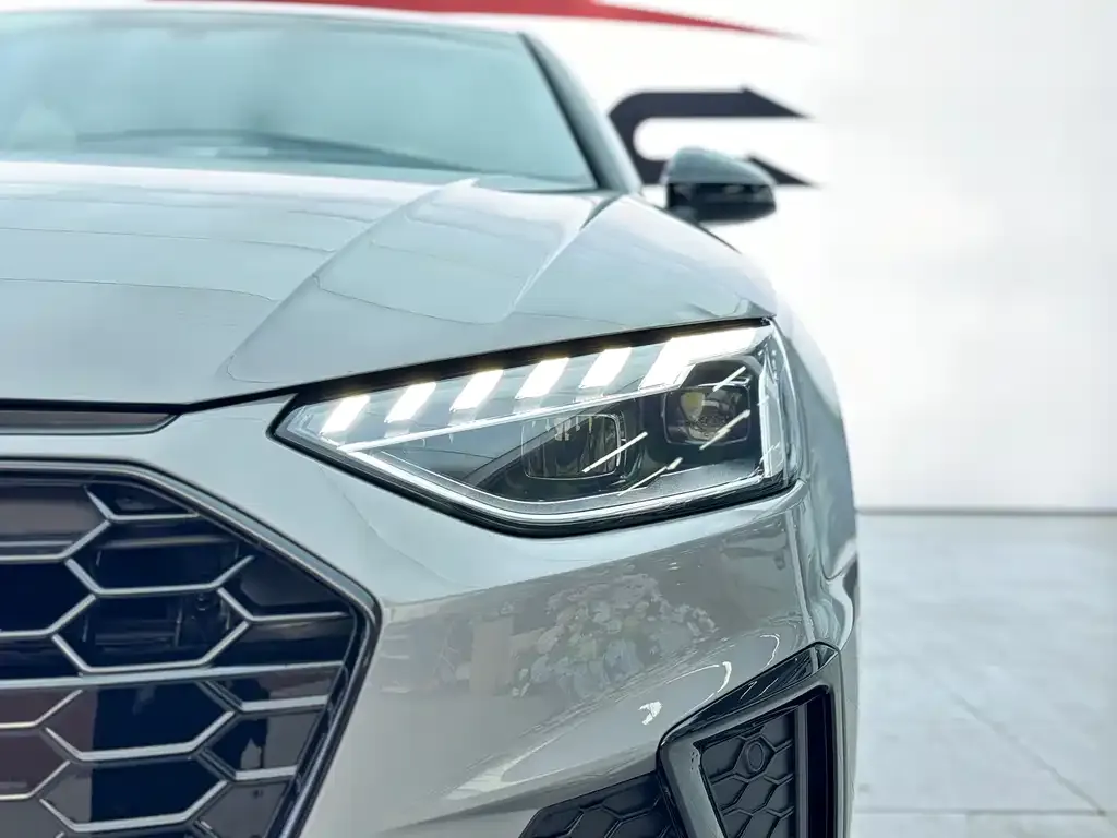 Audi A4L 2025 из CN, фото 2