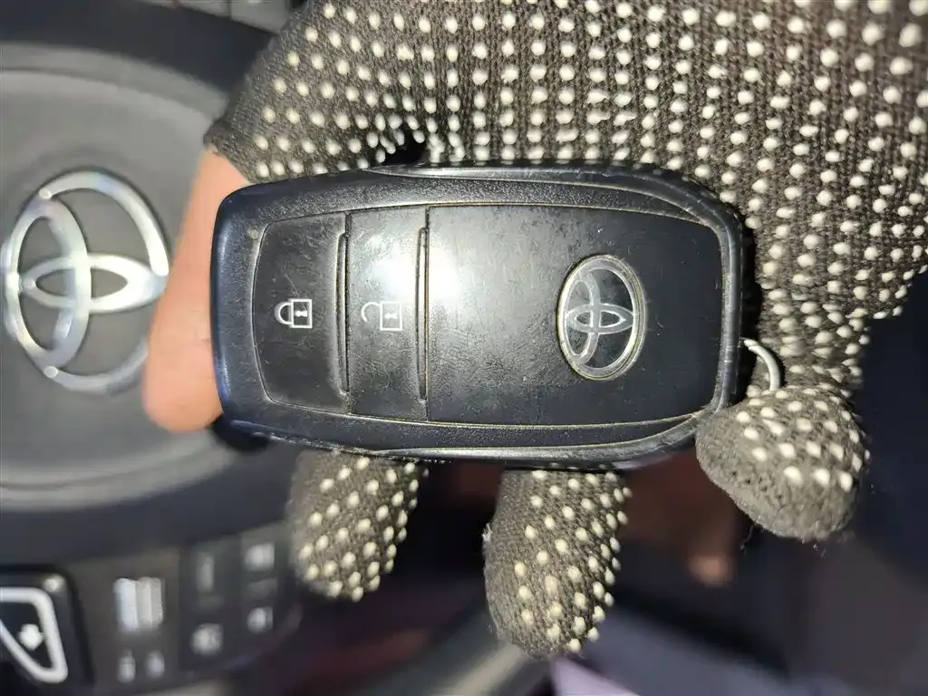 Toyota bZ3 2023 из CN, фото 6