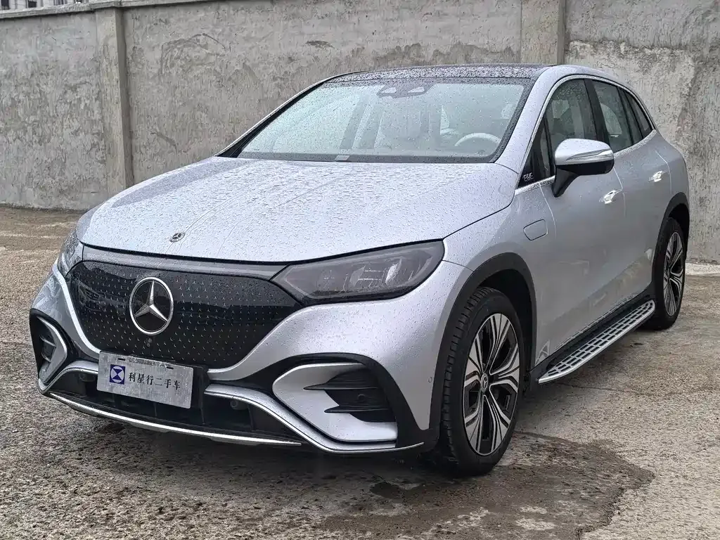 Mercedes-Benz EQE SUV