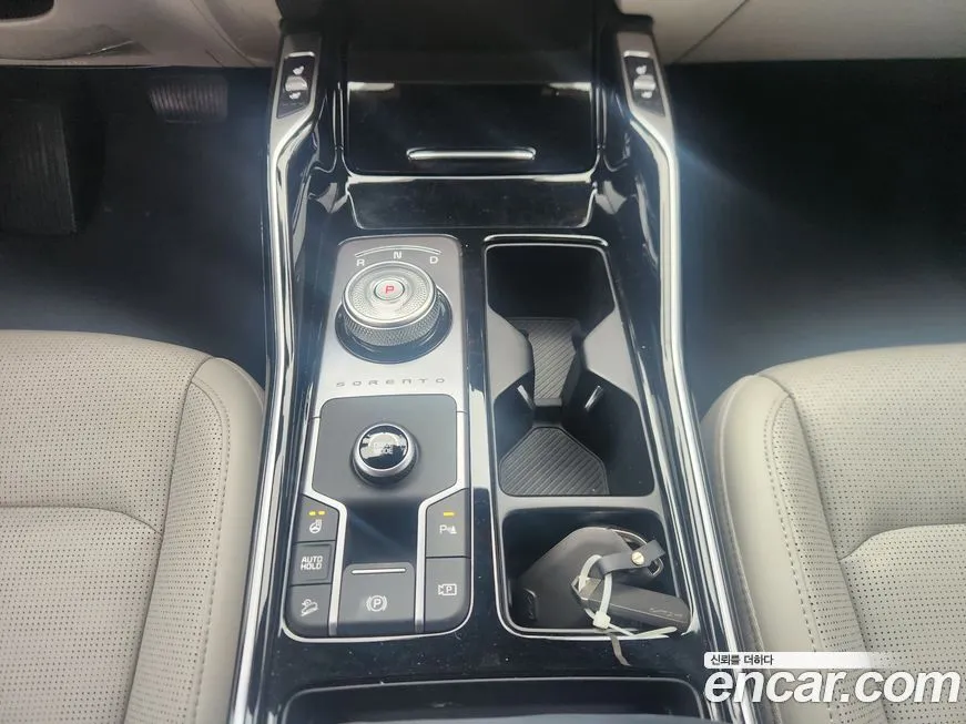 Kia Sorento — фото 9