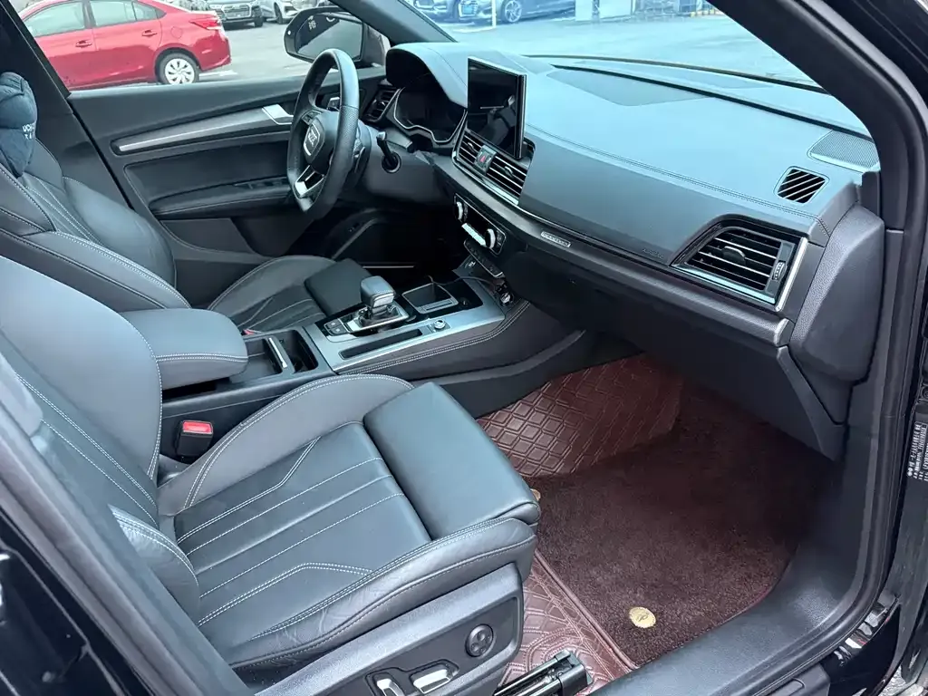 Audi Q5L 2024 из CN, фото 6