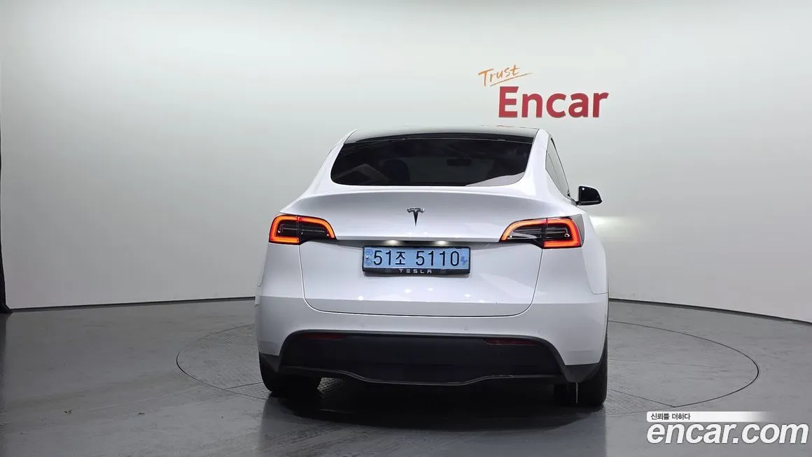 Tesla Model Y — фото 4