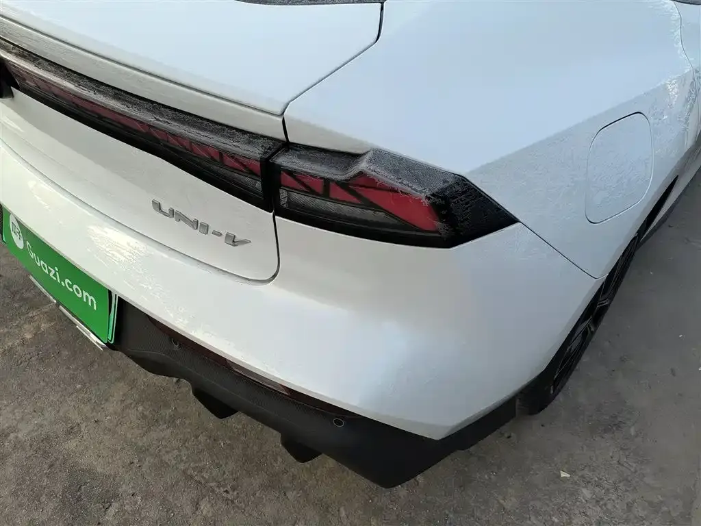 Changan UNI-V iDD 2025 из CN, фото 7
