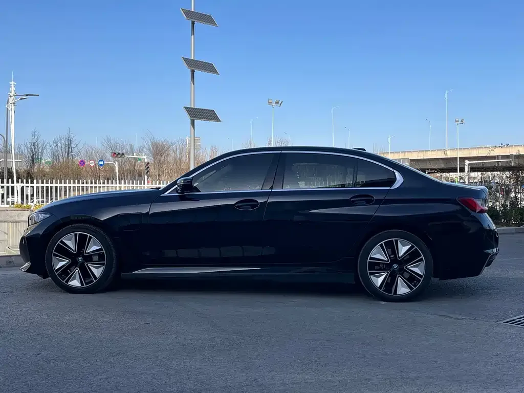 BMW i3 2023 из CN, фото 8