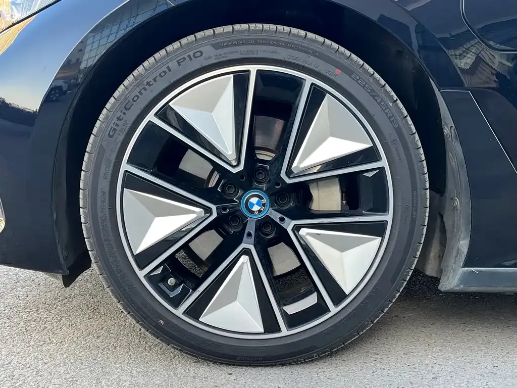 BMW i3 2023 из CN, фото 4