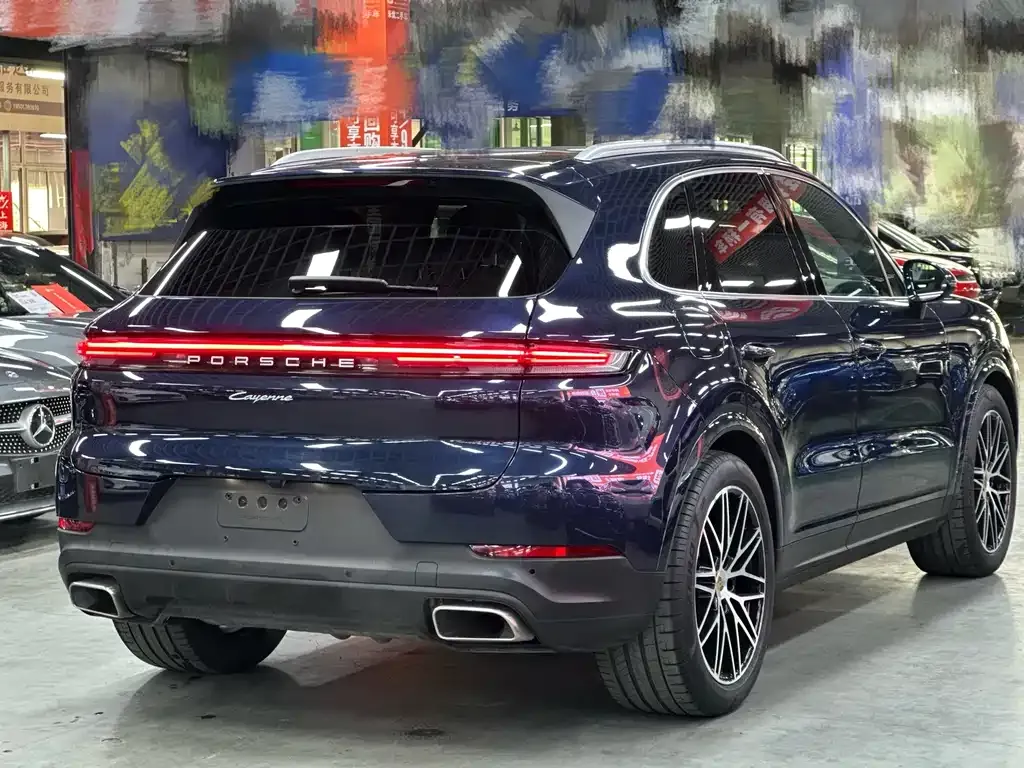 Porsche Cayenne — фото 2