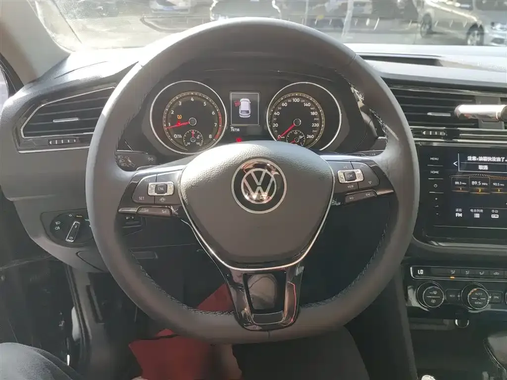Volkswagen Tiguan L 2021 из CN, фото 5