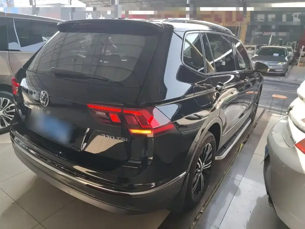 Volkswagen Tiguan L 2021 из CN, фото 7