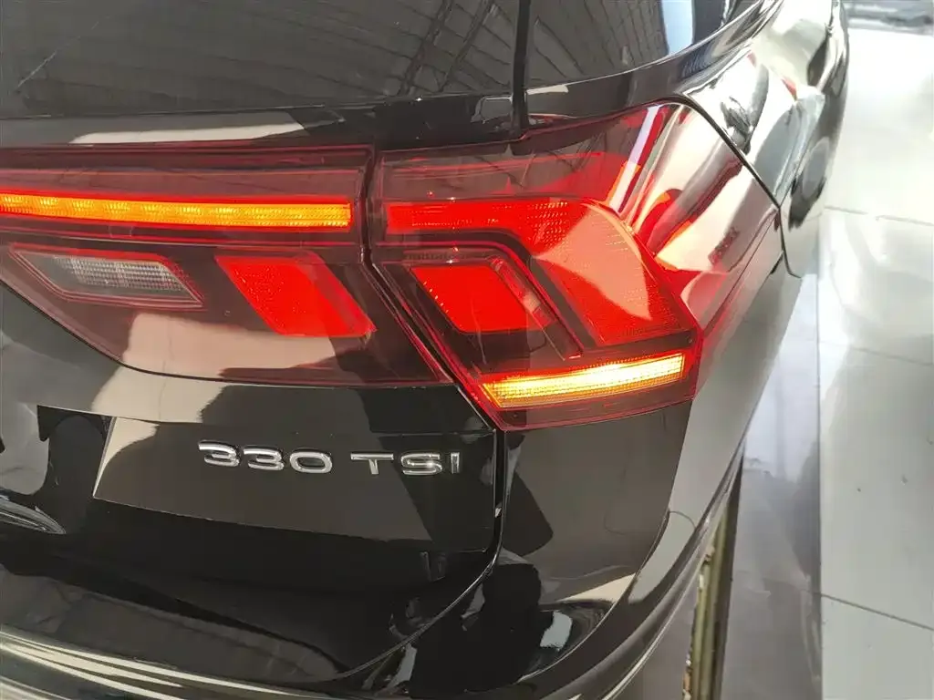 Volkswagen Tiguan L 2021 из CN, фото 3