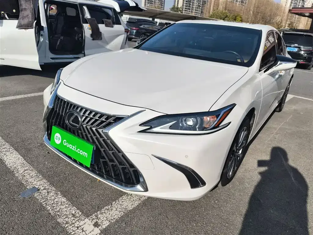 Lexus ES 2023 из CN, фото 10