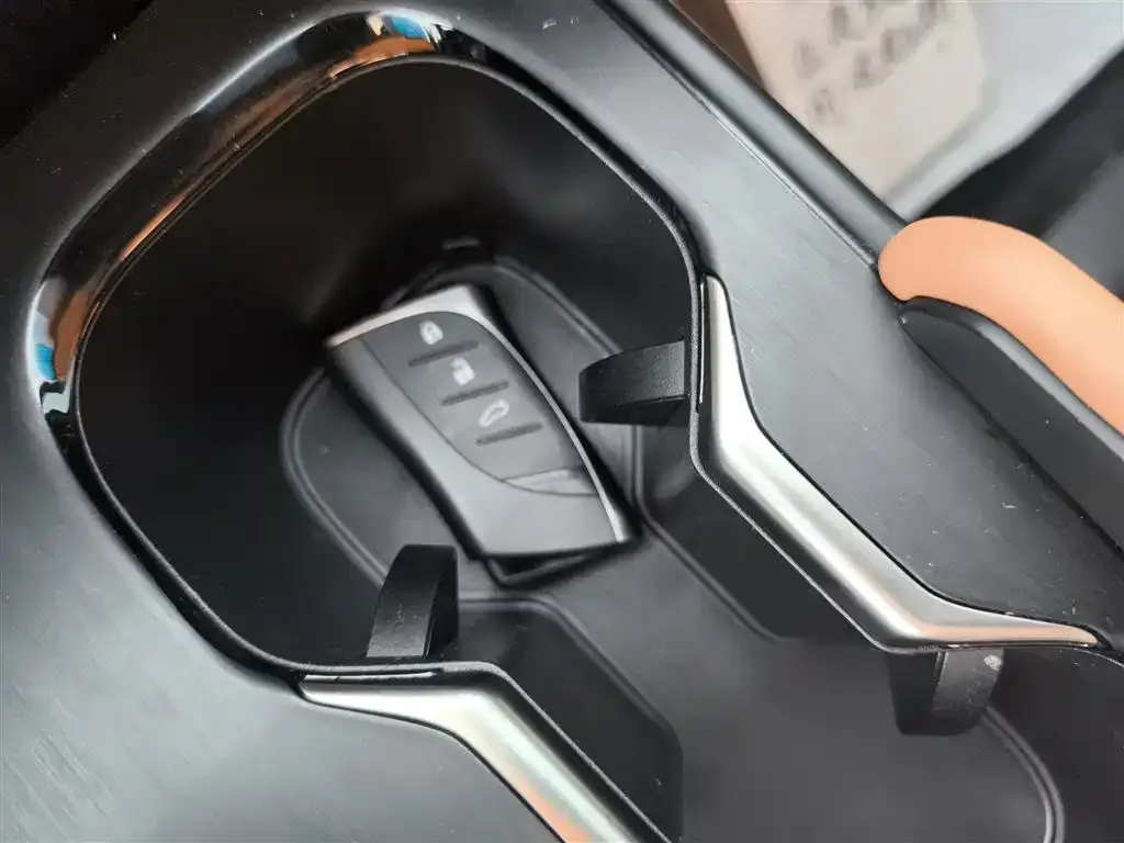 Lexus ES 2023 из CN, фото 2