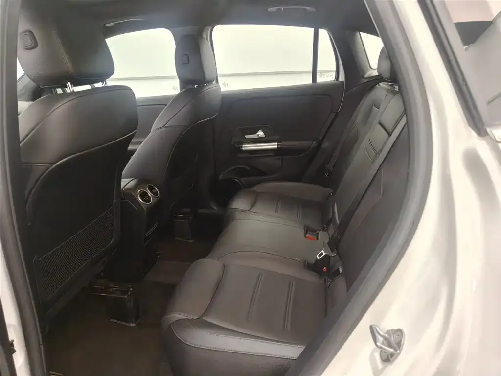 Mercedes-Benz GLA 2023 из CN, фото 6