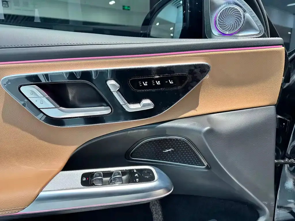 Mercedes-Benz E-Class 2025 из CN, фото 8