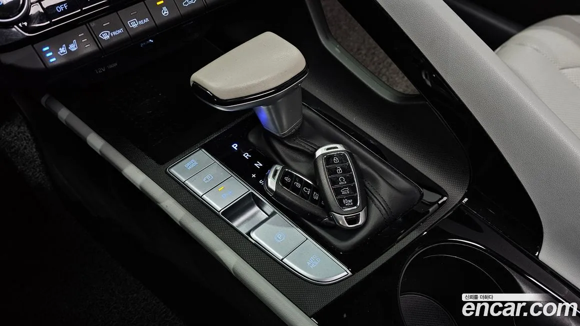 Hyundai AVANTE — фото 4