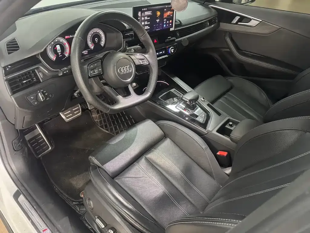 Audi A4L 2023 из CN, фото 10