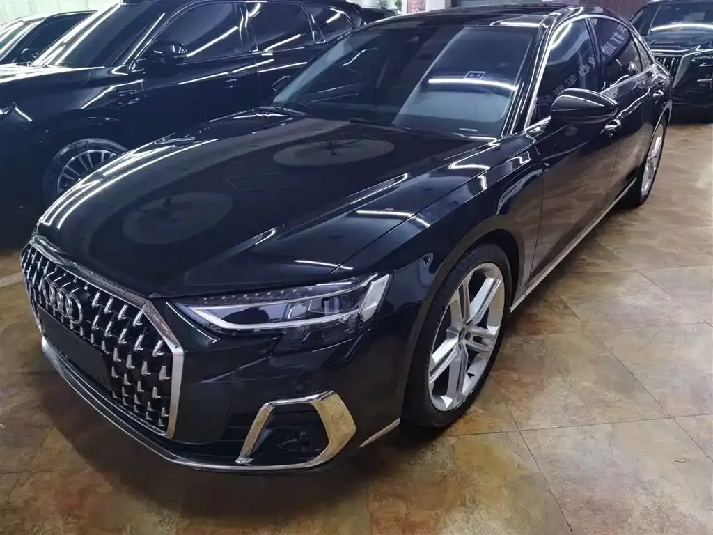 Audi A8 — фото 10
