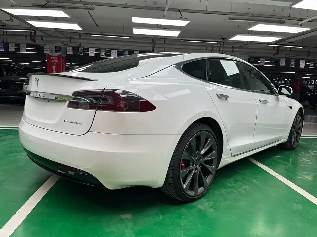 Tesla Model S 2021 из CN, фото 7