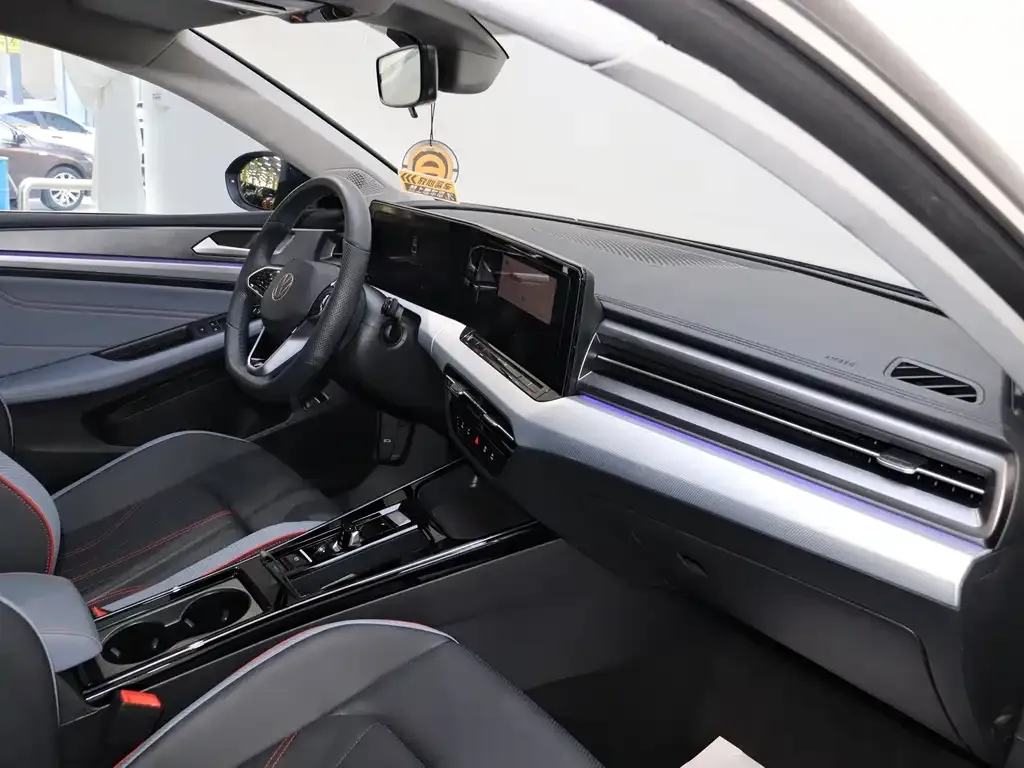 Volkswagen Lamando 2023 из CN, фото 2
