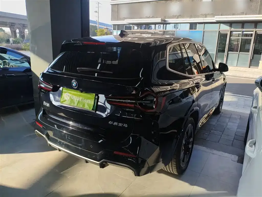 BMW iX3 2024 из CN, фото 4