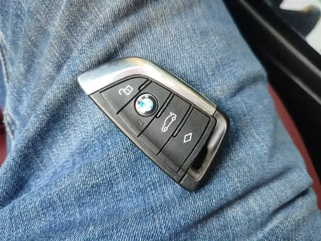 BMW iX3 2024 из CN, фото 8