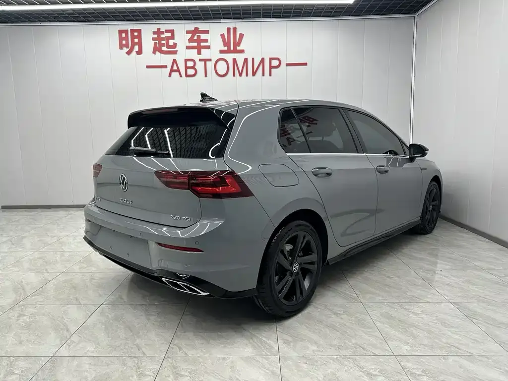 Volkswagen Golf 2023 из CN, фото 6