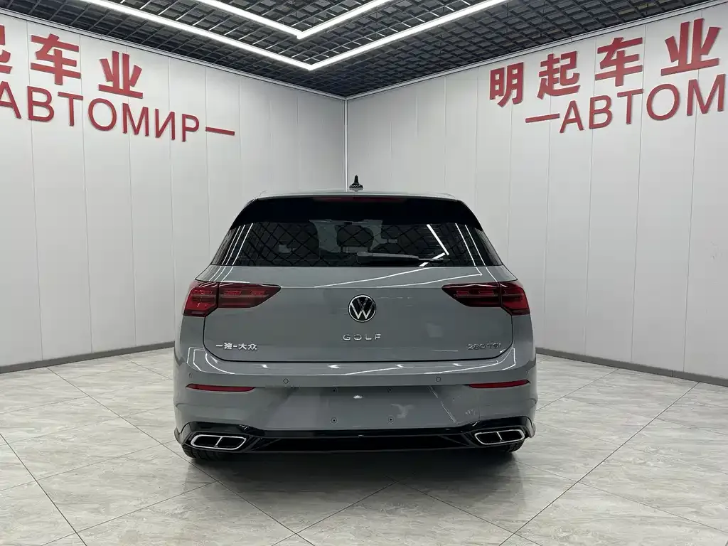 Volkswagen Golf 2023 из CN, фото 9