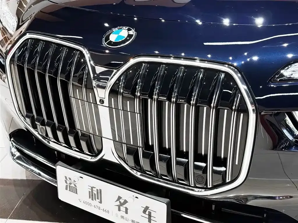 BMW 7 Series 2024 из CN, фото 8