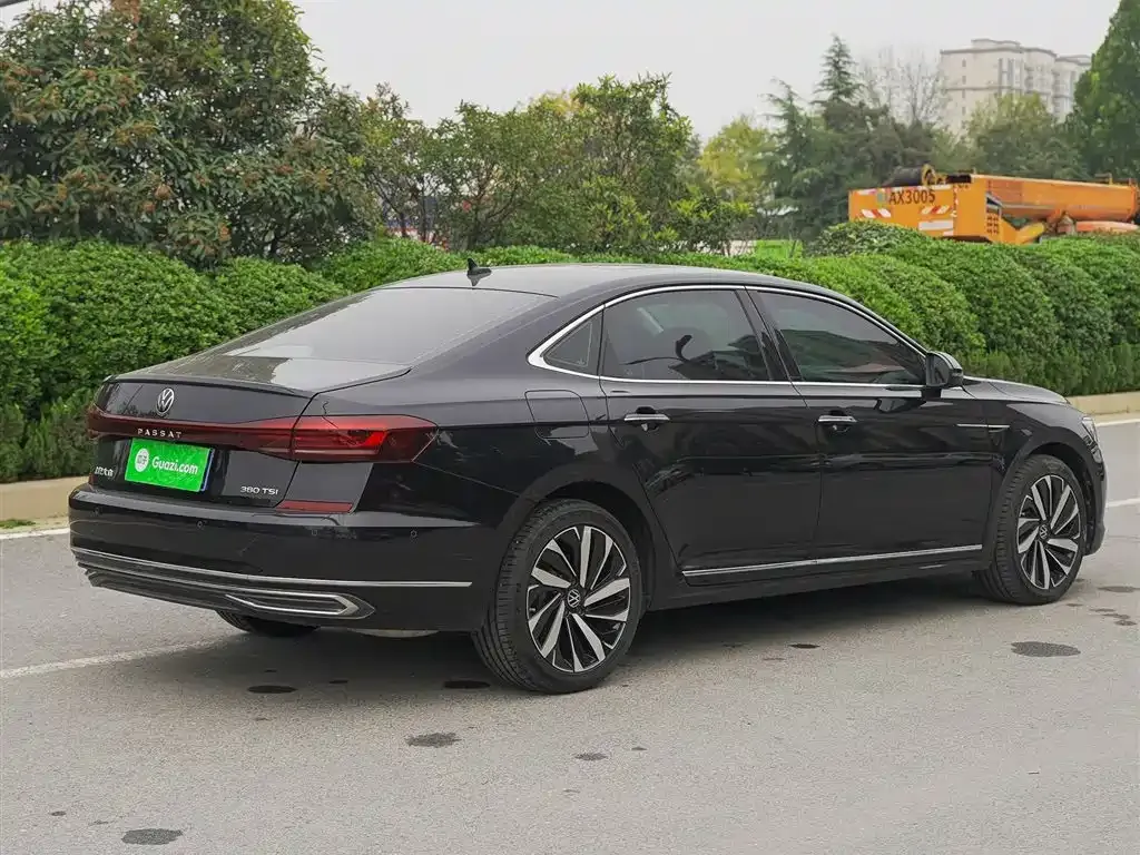 Volkswagen Passat — фото 7