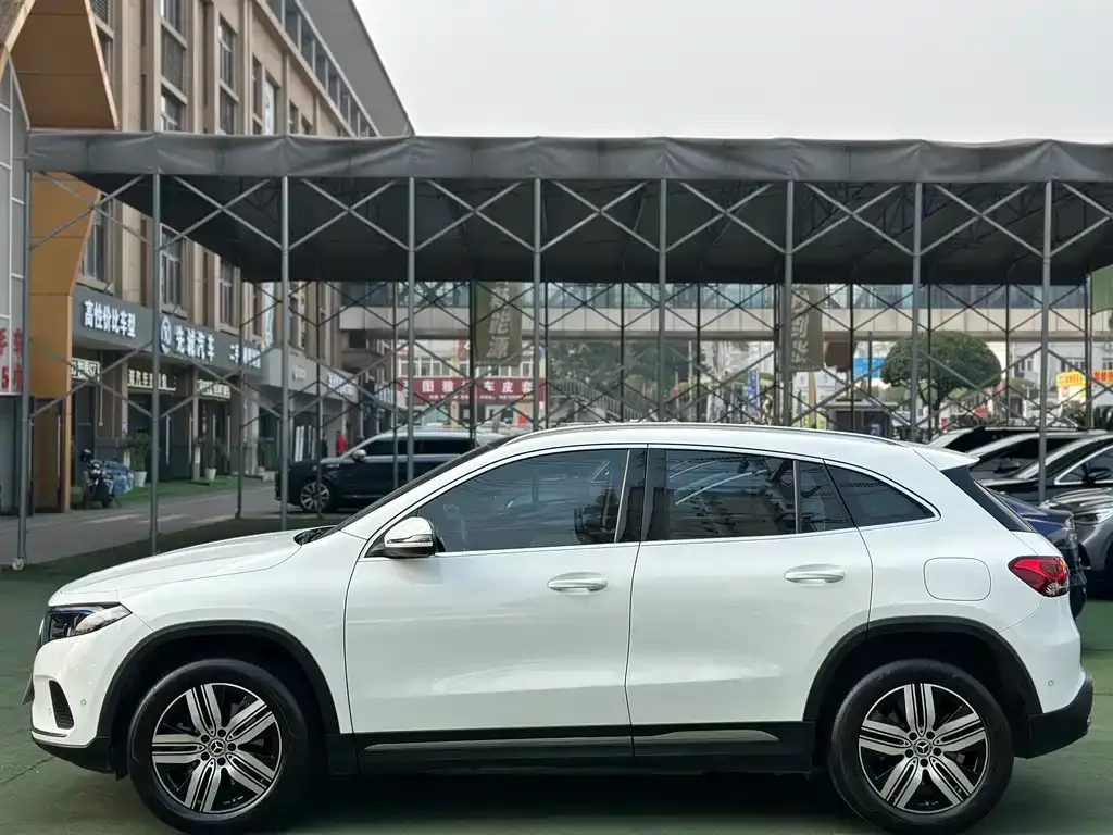 Mercedes-Benz EQA 2022 из CN, фото 3