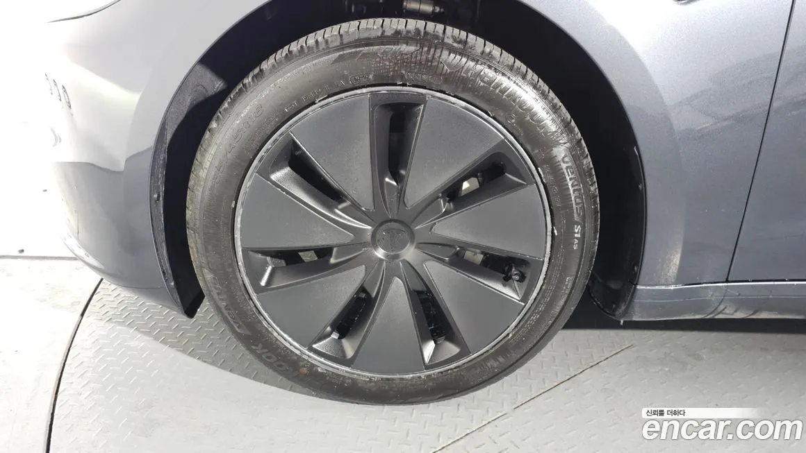 Tesla Model 3 2025 из KR, фото 10