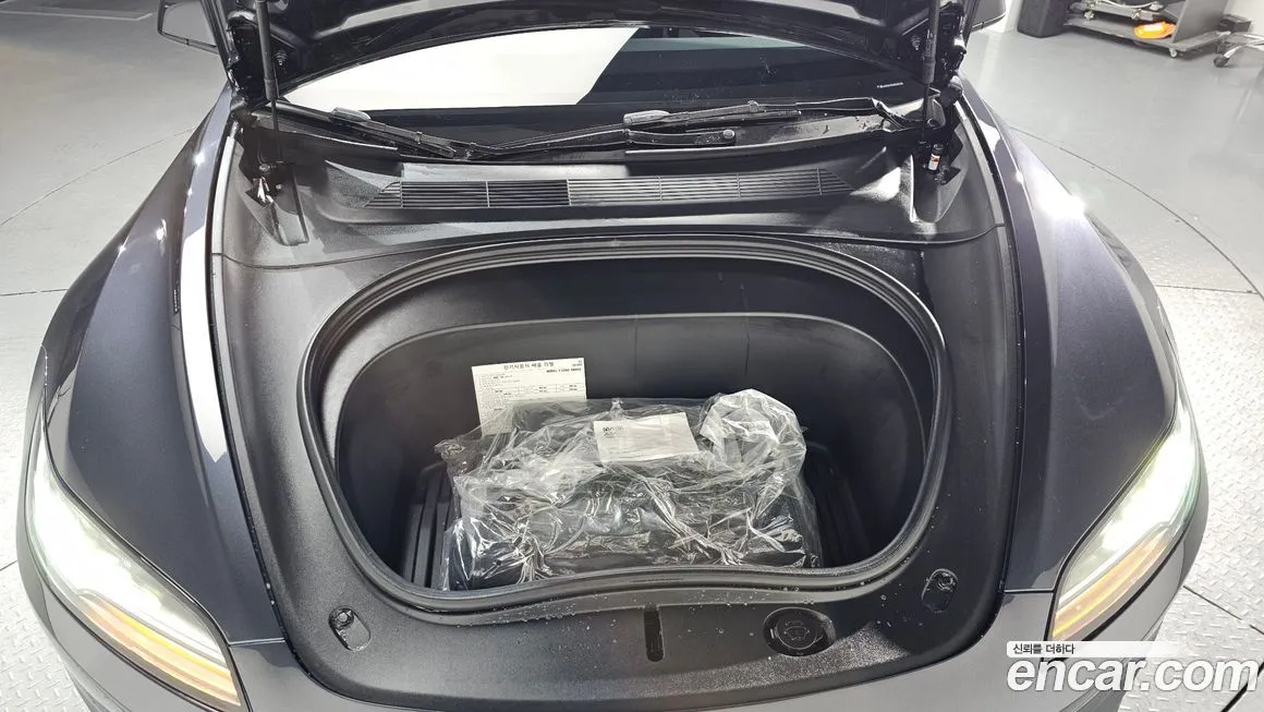 Tesla Model 3 2025 из KR, фото 8