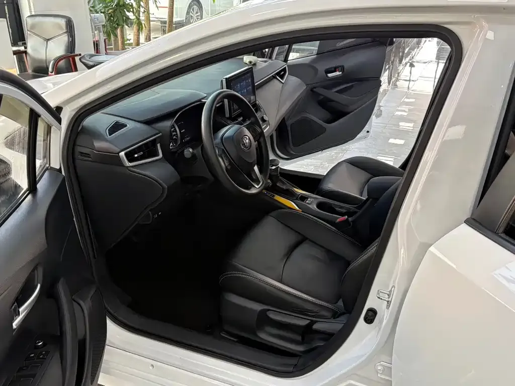 Toyota Corolla 2021 из CN, фото 5