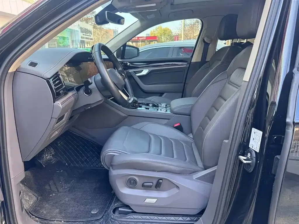 Volkswagen Touareg 2024 из CN, фото 3
