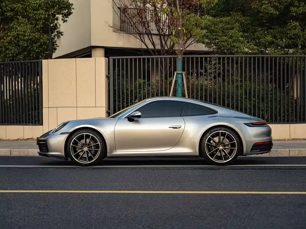 Porsche 911 2023 из CN, фото 4