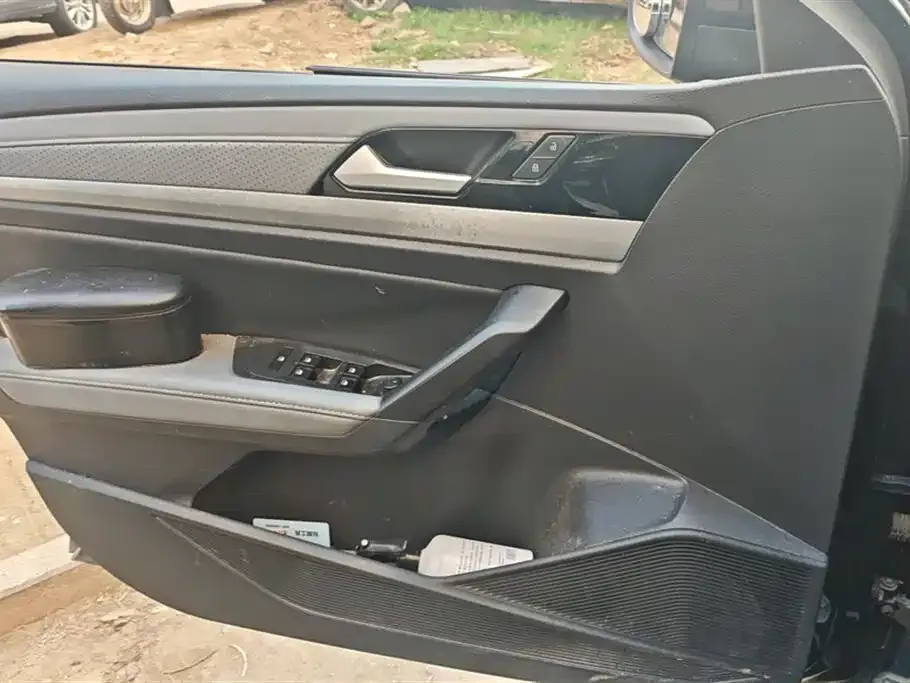 Volkswagen Lavida 2023 из CN, фото 2