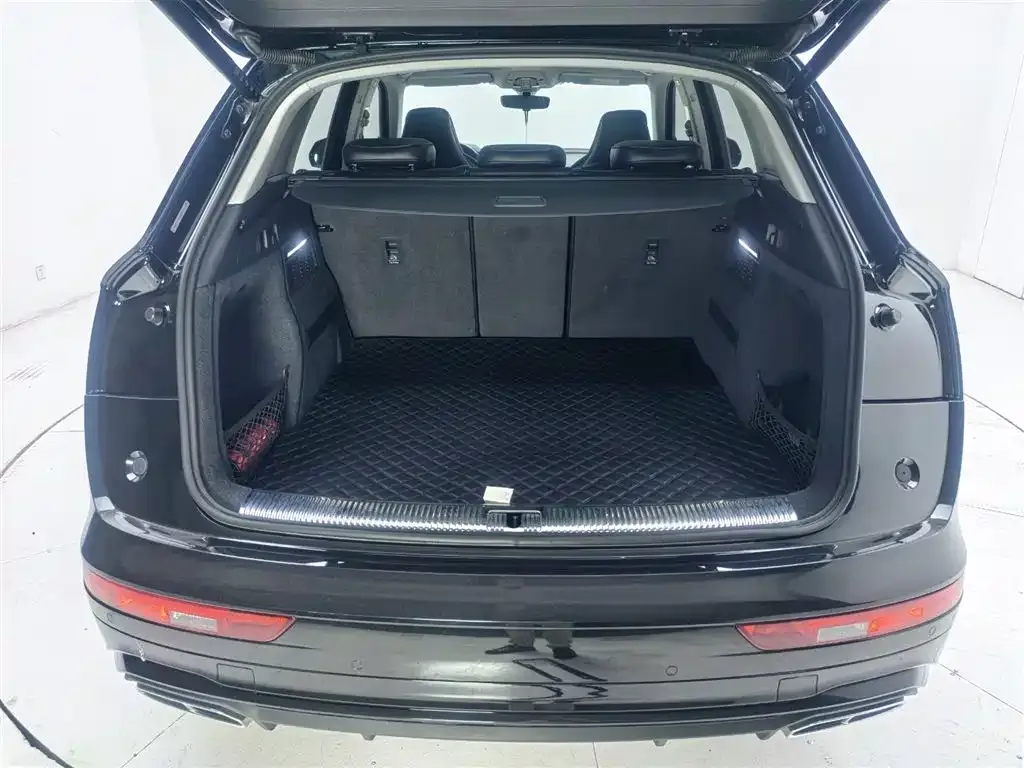 Audi Q5L 2021 из CN, фото 5