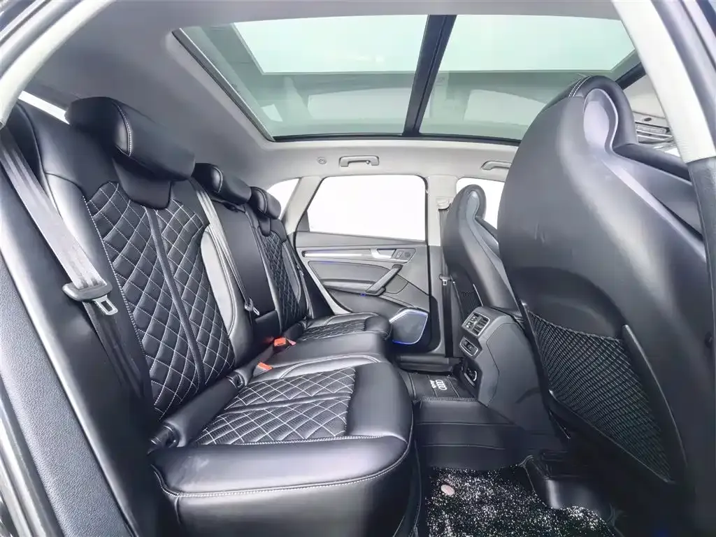 Audi Q5L 2021 из CN, фото 10