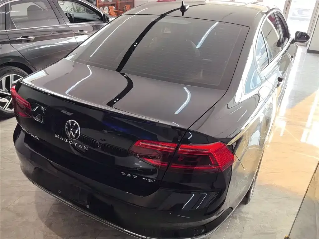 Volkswagen Magotan 2022 из CN, фото 8