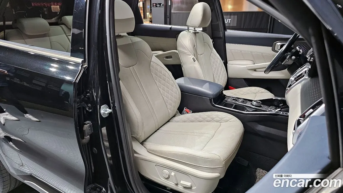 Kia Sorento — фото 10